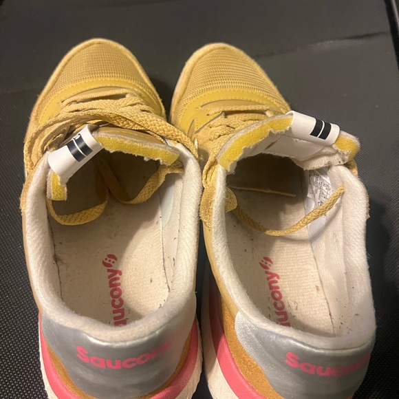 Saucony Retro Sneakers – Yellow Tan & Pink – Women’s Size 10 - Picture 5 of 7